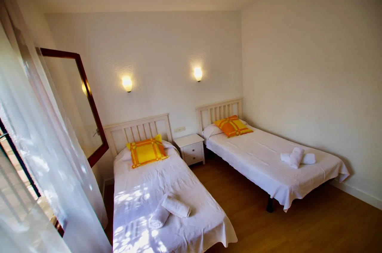V&V Lloret: Garden Apartment with Pool, 150m from Canyelles Beach Lloret de Mar Spain