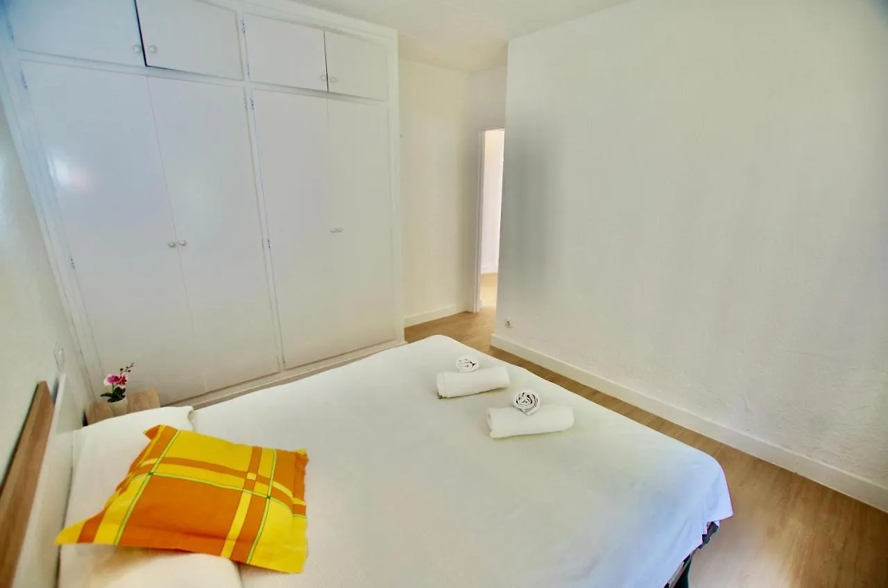 V&V Lloret: Garden Apartment with Pool, 150m from Canyelles Beach Lloret de Mar Spain