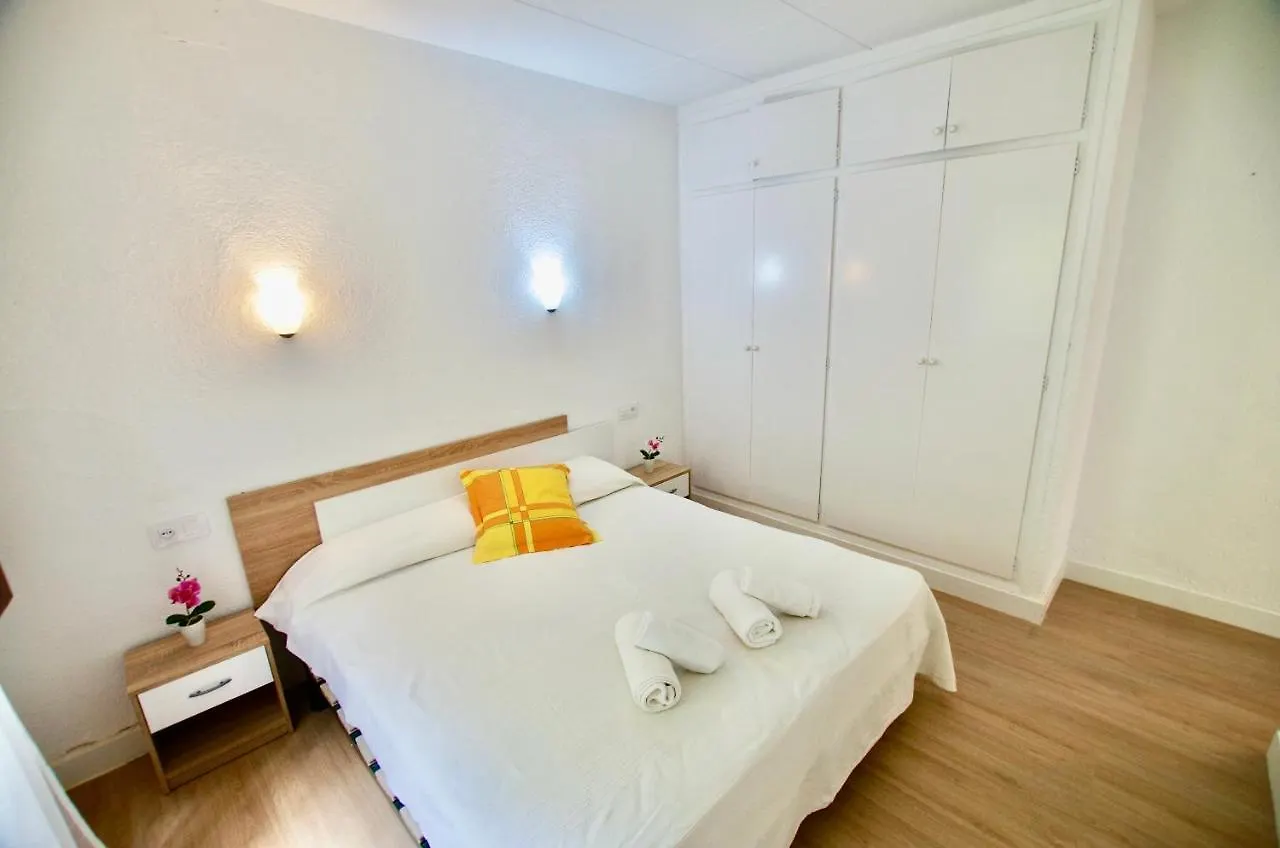V&V Lloret: Garden Apartment with Pool, 150m from Canyelles Beach Lloret de Mar 0*,  Spain