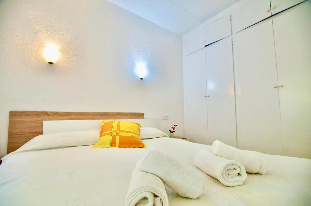 V&V Lloret: Garden Apartment with Pool, 150m from Canyelles Beach Lloret de Mar Spain