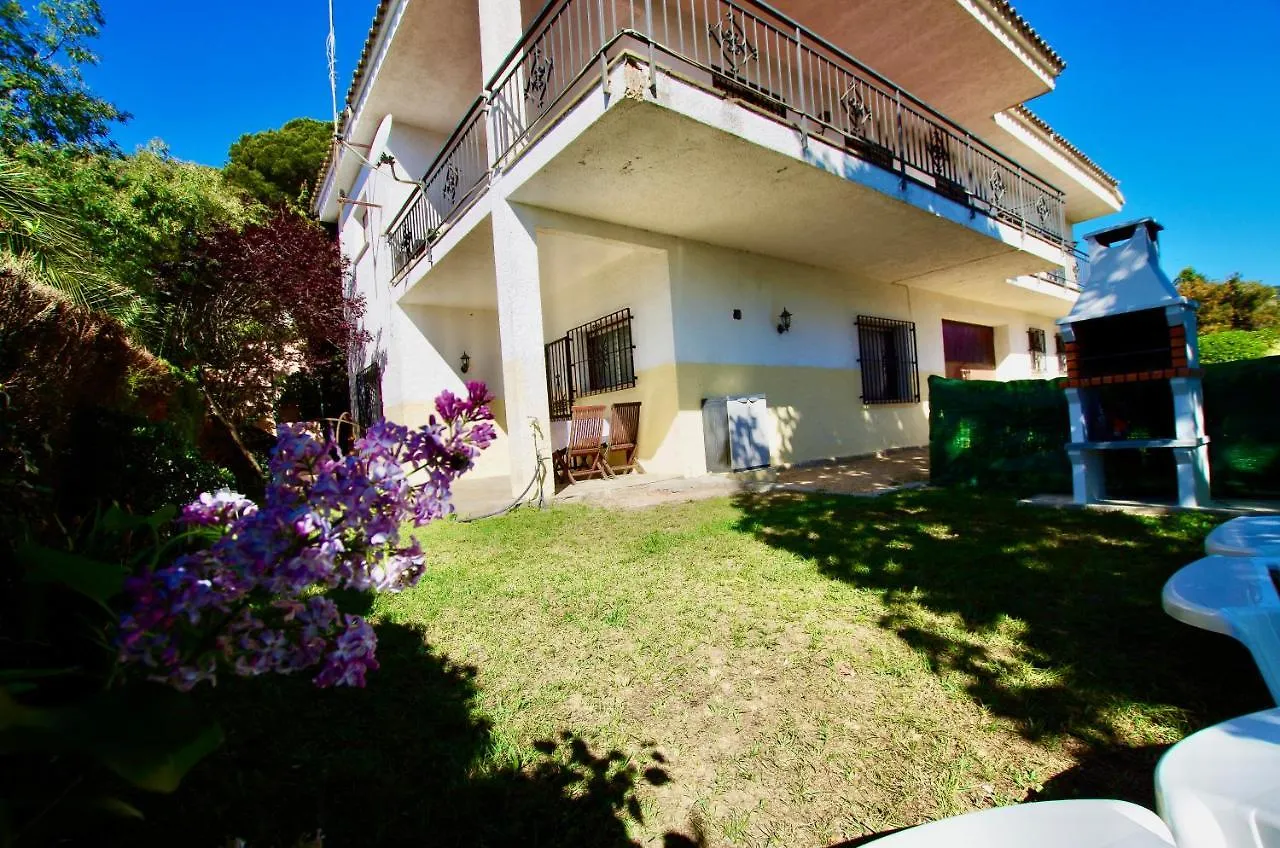 V&V Lloret: Garden Apartment with Pool, 150m from Canyelles Beach Lloret de Mar Spain