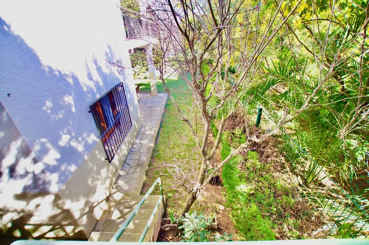 V&V Lloret: Garden Apartment with Pool, 150m from Canyelles Beach Lloret de Mar