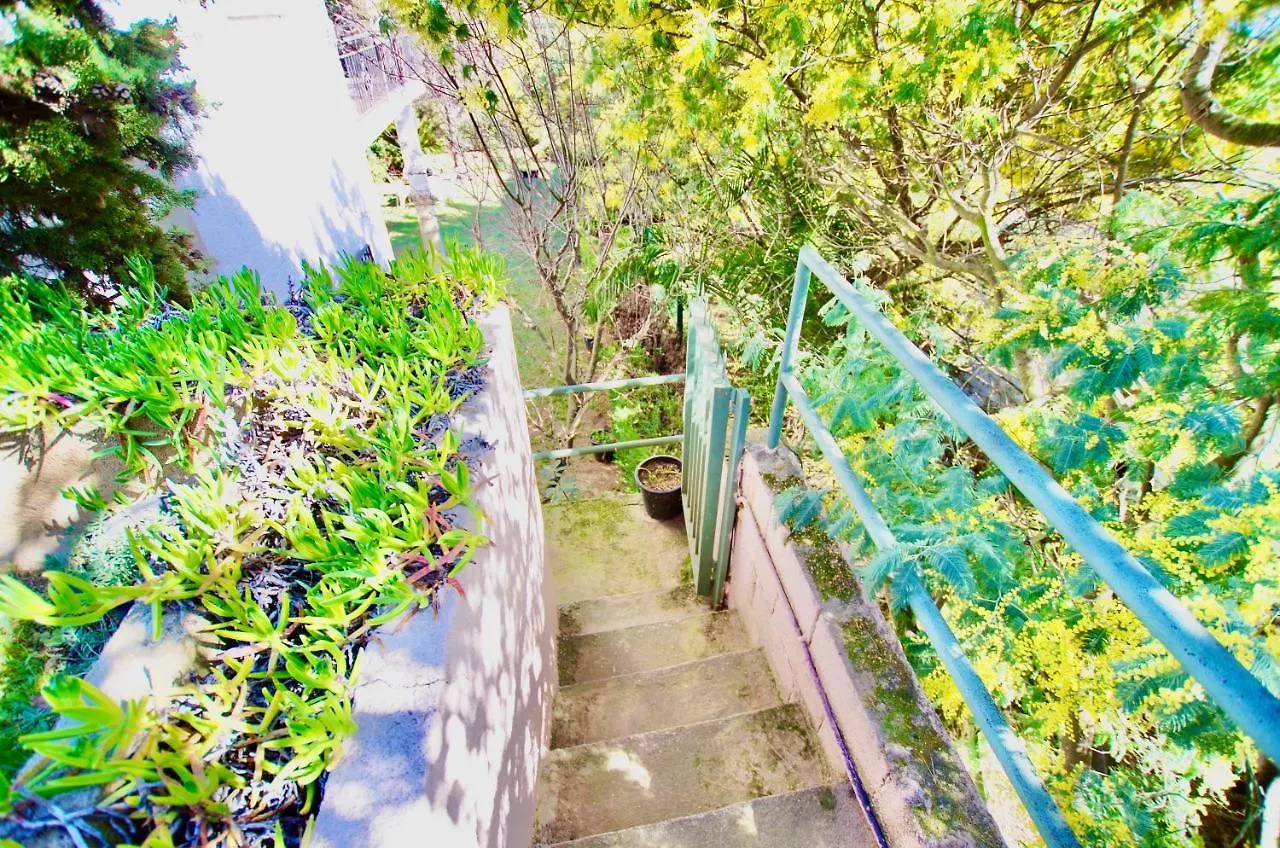 V&V Lloret: Garden Apartment with Pool, 150m from Canyelles Beach Lloret de Mar