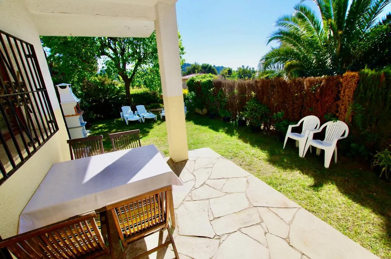 V&V Lloret: Garden Apartment with Pool, 150m from Canyelles Beach Lloret de Mar Spain