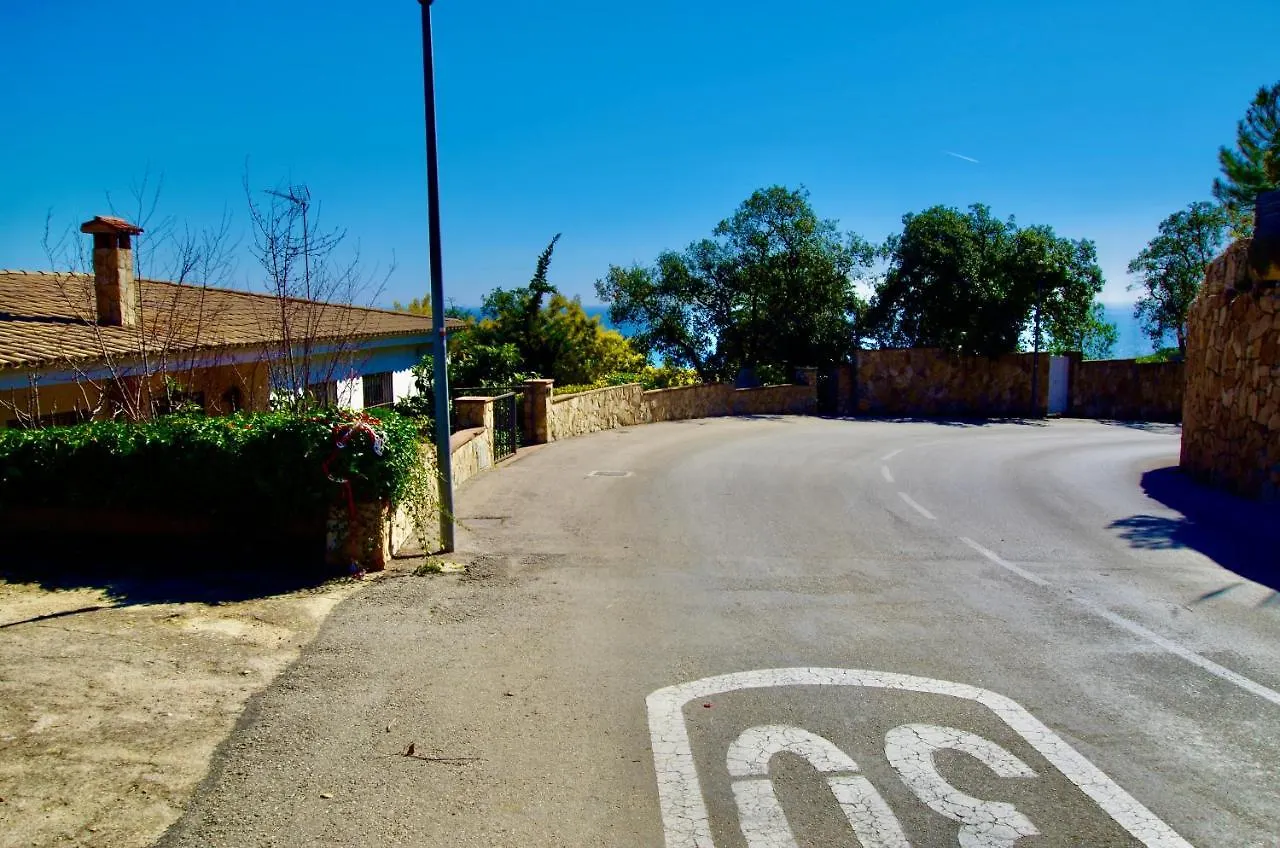 V&V Lloret: Garden Apartment with Pool, 150m from Canyelles Beach Lloret de Mar 0*,  Spain